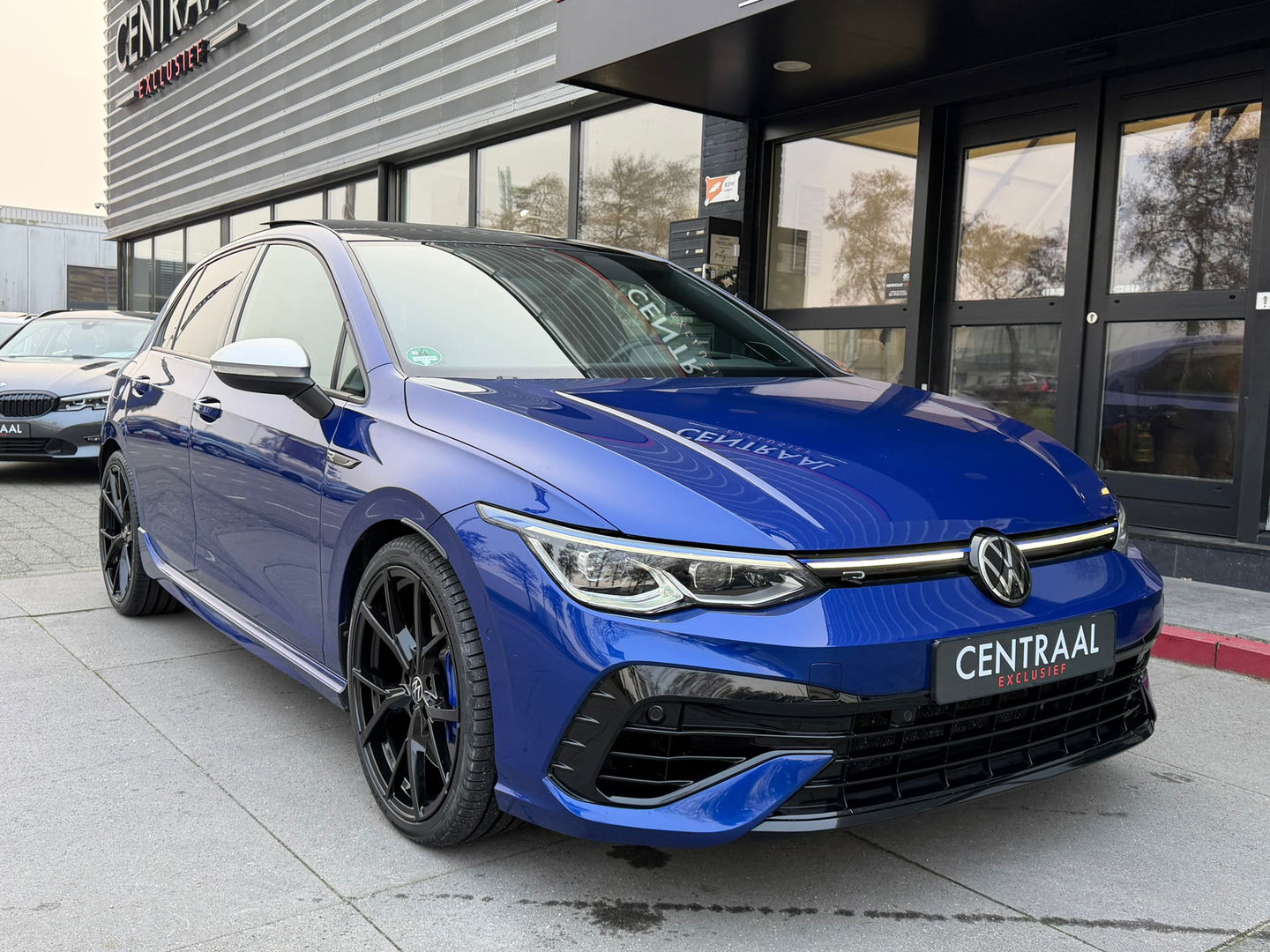 Volkswagen Golf R 2.0 TSI 4Motion|Pano|Akrapovic|Harman&Kardon|IQ.light|Keyless