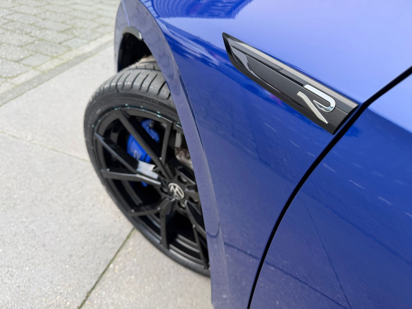 Volkswagen Golf R 2.0 TSI 4Motion|Pano|Akrapovic|Harman&Kardon|IQ.light|Keyless