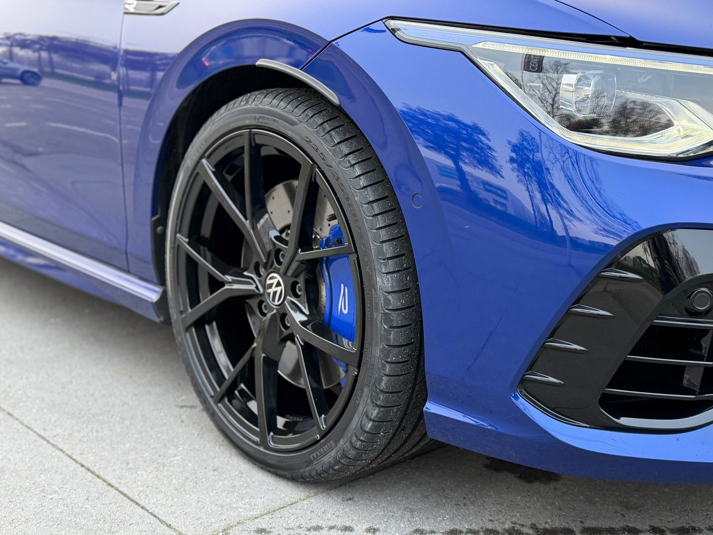 Volkswagen Golf R 2.0 TSI 4Motion|Pano|Akrapovic|Harman&Kardon|IQ.light|Keyless