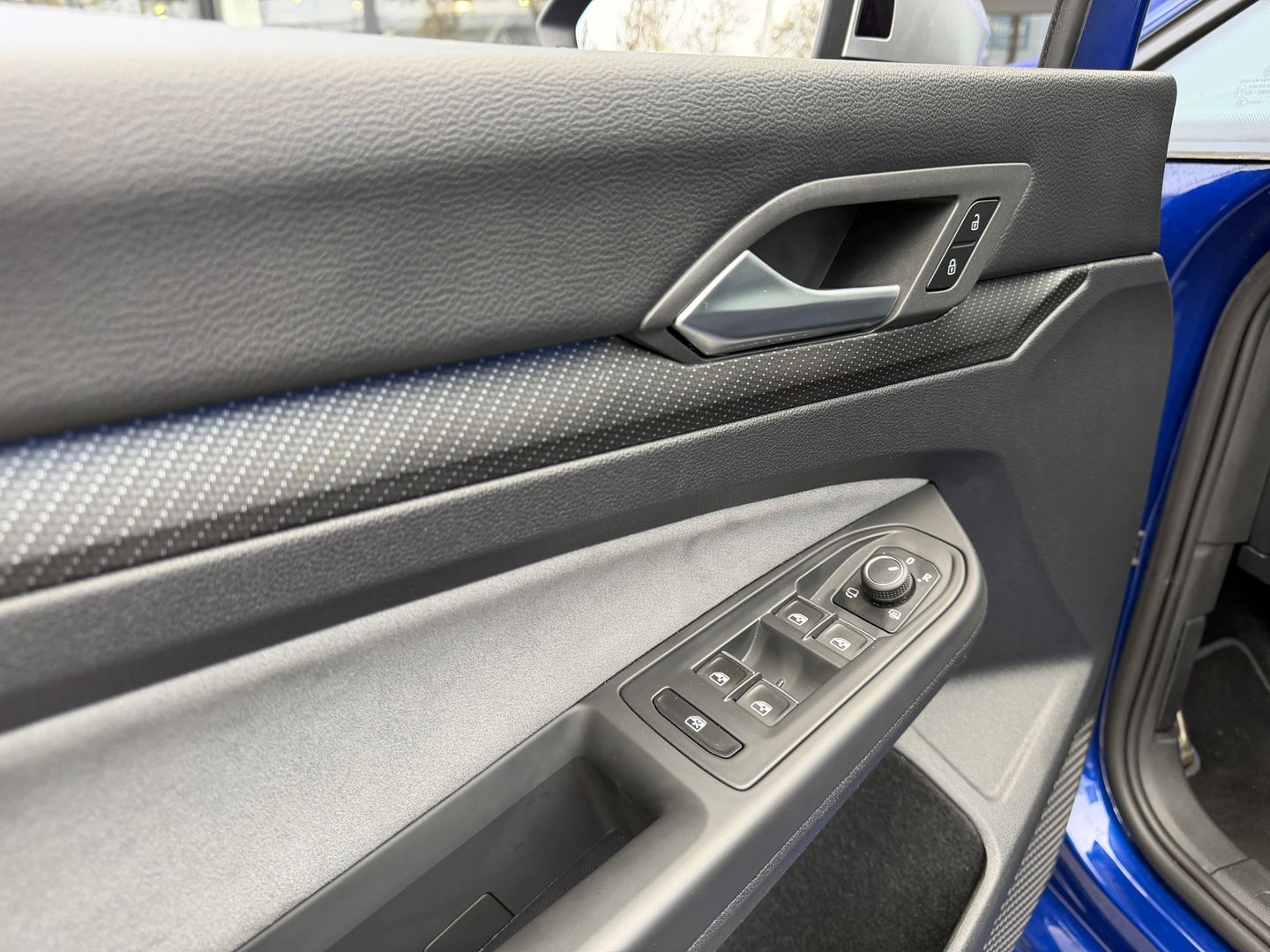 Volkswagen Golf R 2.0 TSI 4Motion|Pano|Akrapovic|Harman&Kardon|IQ.light|Keyless