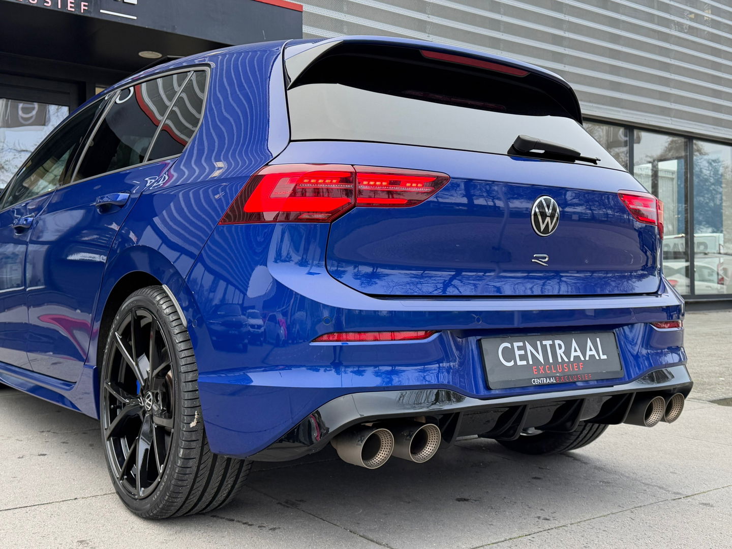 Volkswagen Golf R 2.0 TSI 4Motion|Pano|Akrapovic|Harman&Kardon|IQ.light|Keyless