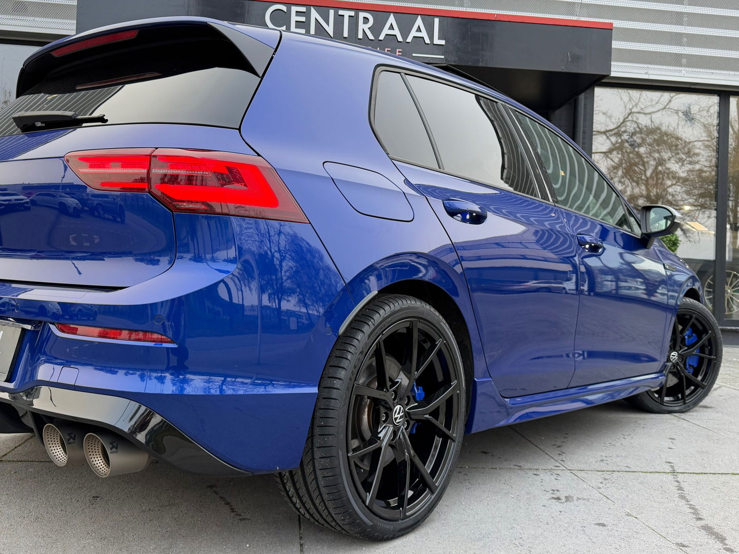 Volkswagen Golf R 2.0 TSI 4Motion|Pano|Akrapovic|Harman&Kardon|IQ.light|Keyless