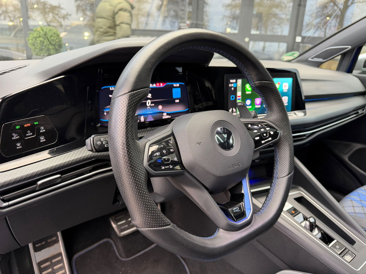 Volkswagen Golf R 2.0 TSI 4Motion|Pano|Akrapovic|Harman&Kardon|IQ.light|Keyless