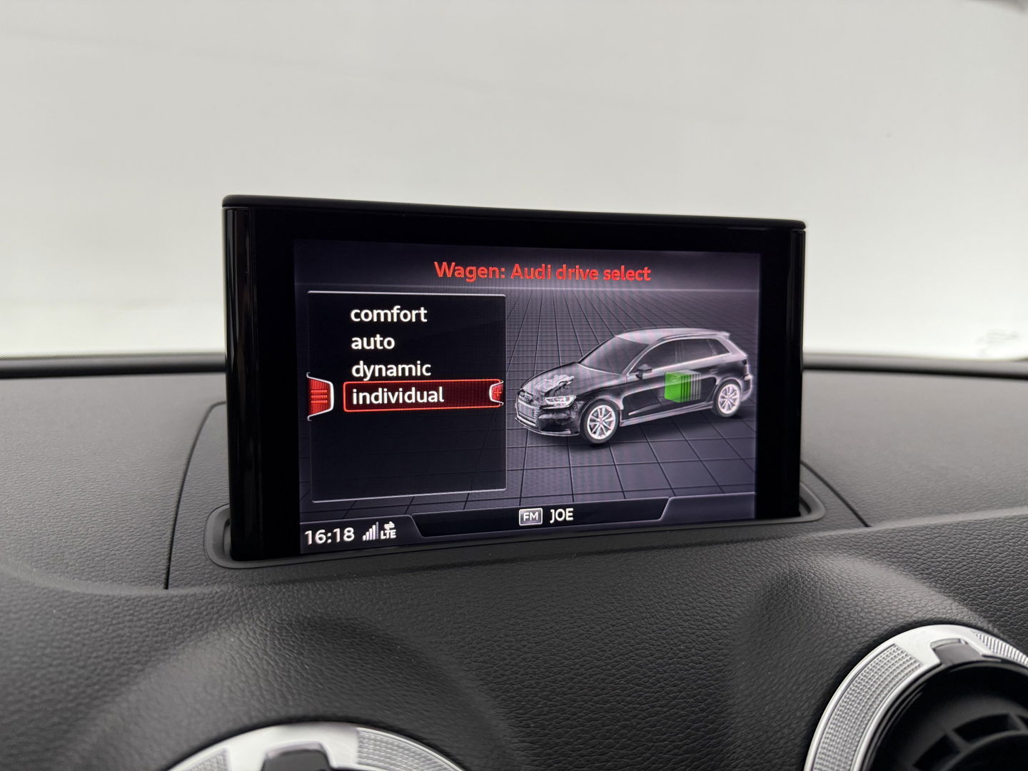 Audi A3 40 e-tron 225PK S-line | Pano | Virtual | LED | Carplay | Adaptive Cruise | Stoelverw. l NAP