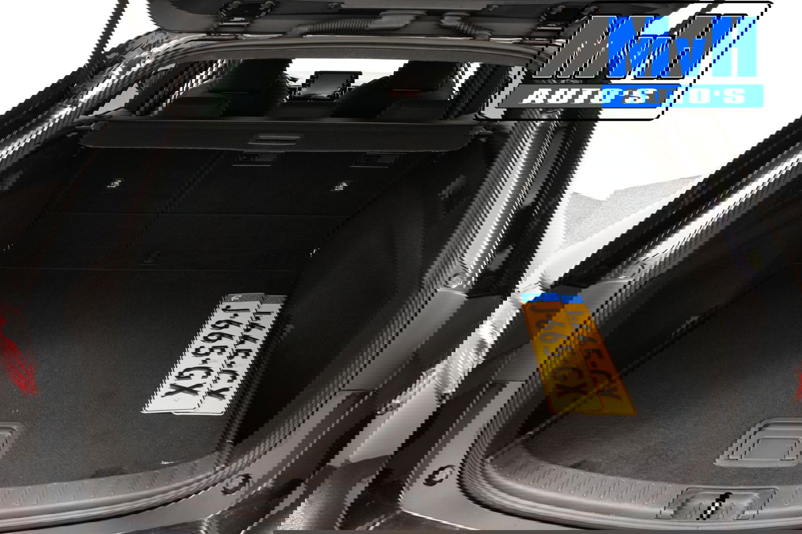 Toyota Corolla Touring Sports 1.8 Hybrid Business Plus|TREKHAAK