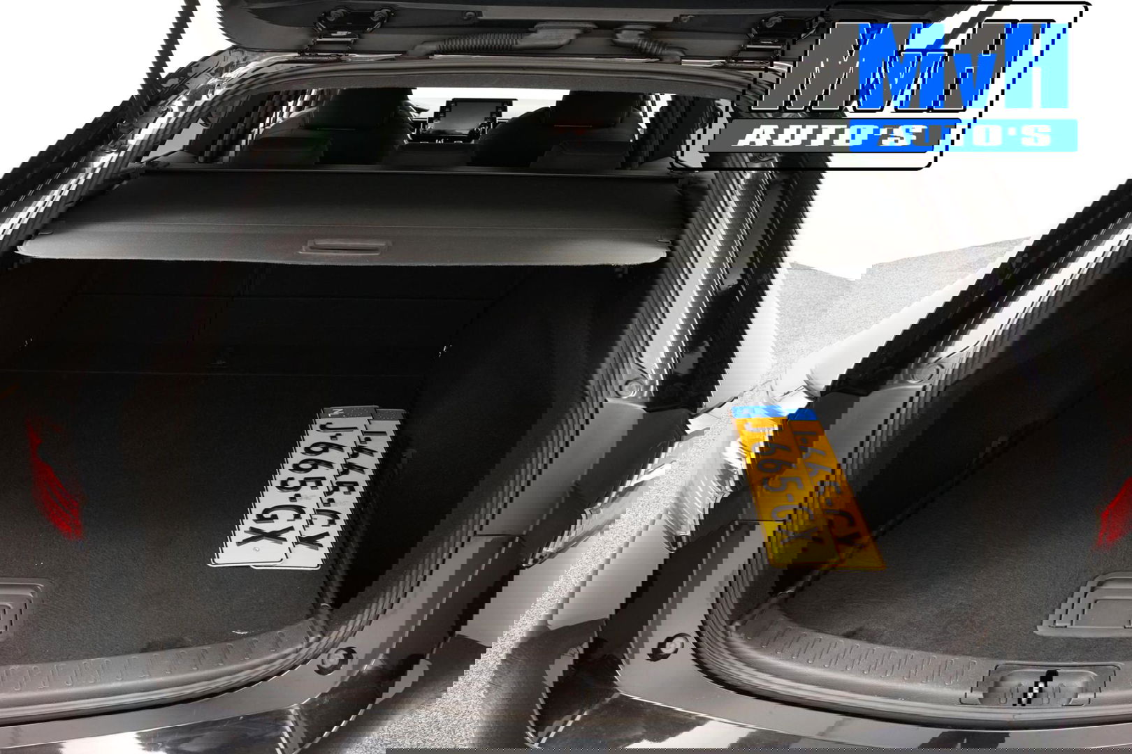 Toyota Corolla Touring Sports 1.8 Hybrid Business Plus|TREKHAAK