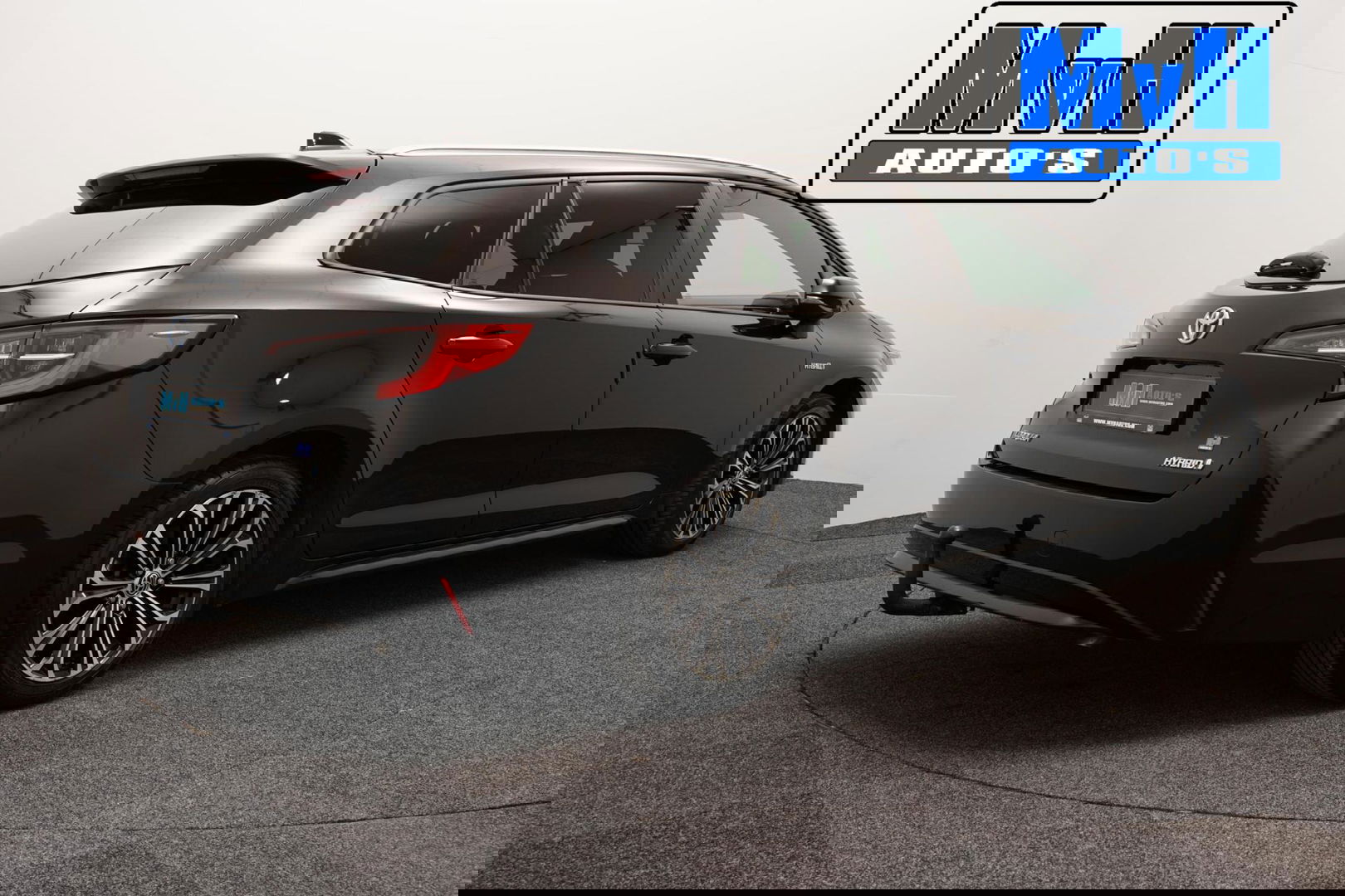 Toyota Corolla Touring Sports 1.8 Hybrid Business Plus|TREKHAAK