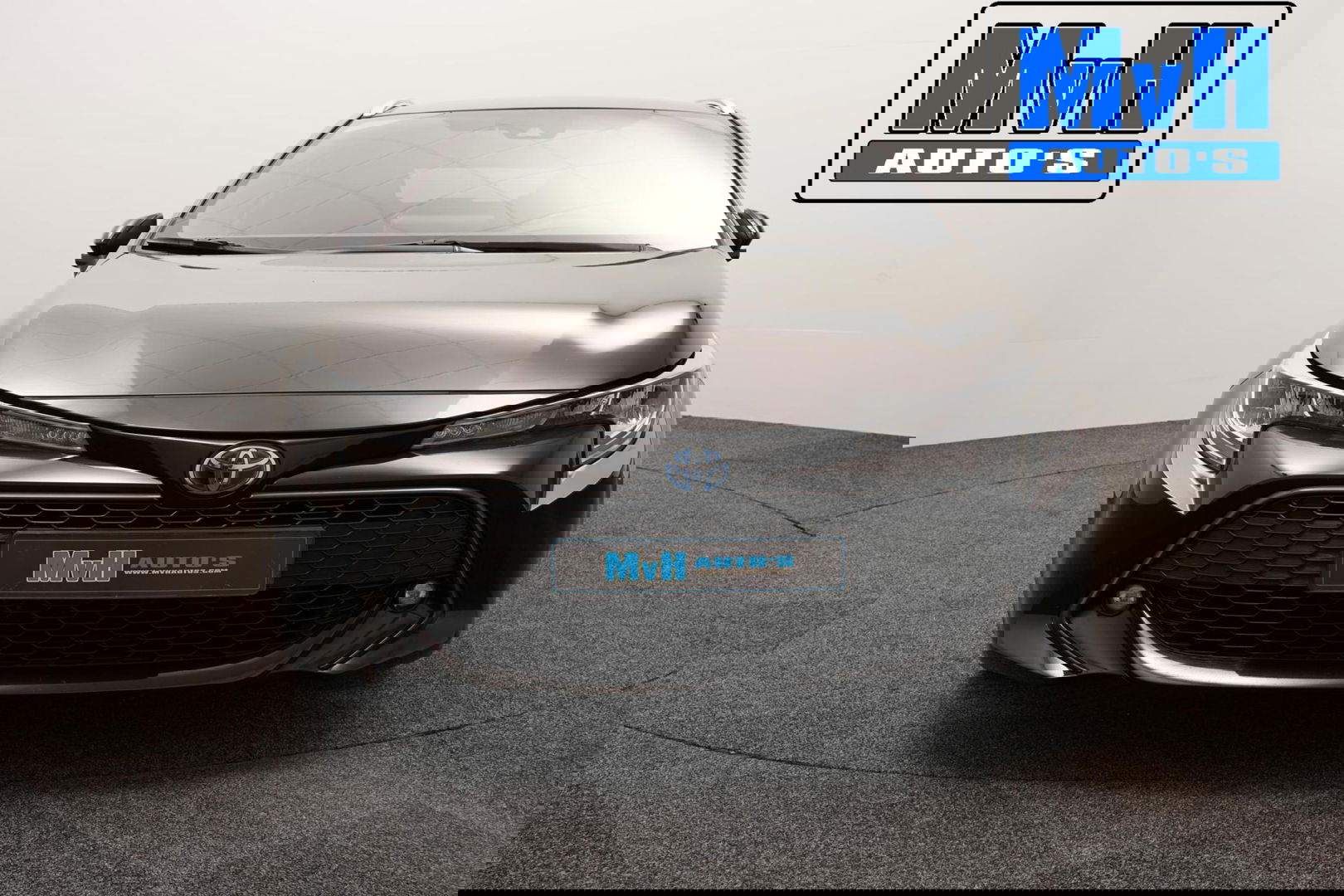 Toyota Corolla Touring Sports 1.8 Hybrid Business Plus|TREKHAAK