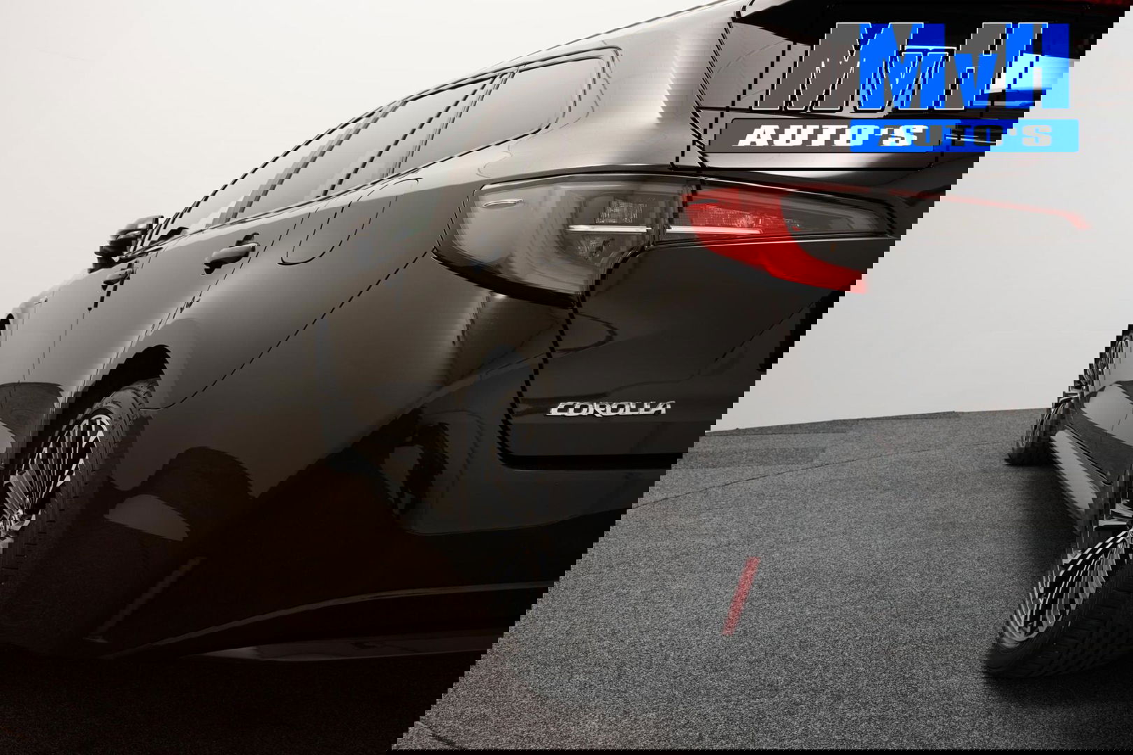 Toyota Corolla Touring Sports 1.8 Hybrid Business Plus|TREKHAAK