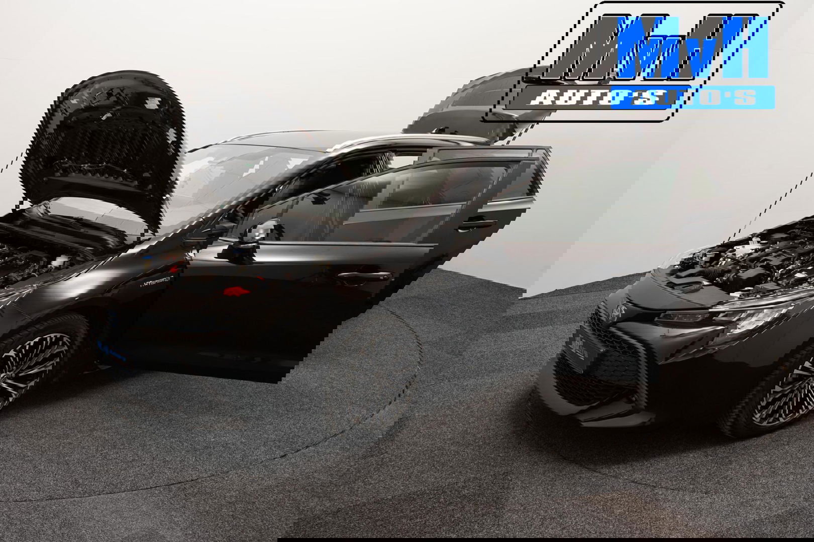 Toyota Corolla Touring Sports 1.8 Hybrid Business Plus|TREKHAAK