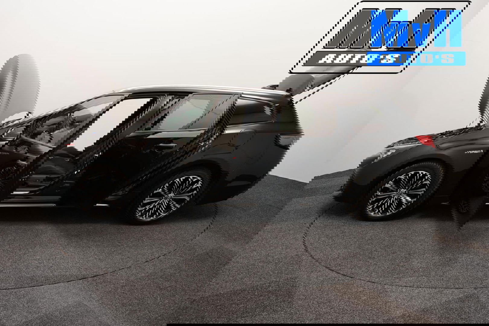 Toyota Corolla Touring Sports 1.8 Hybrid Business Plus|TREKHAAK