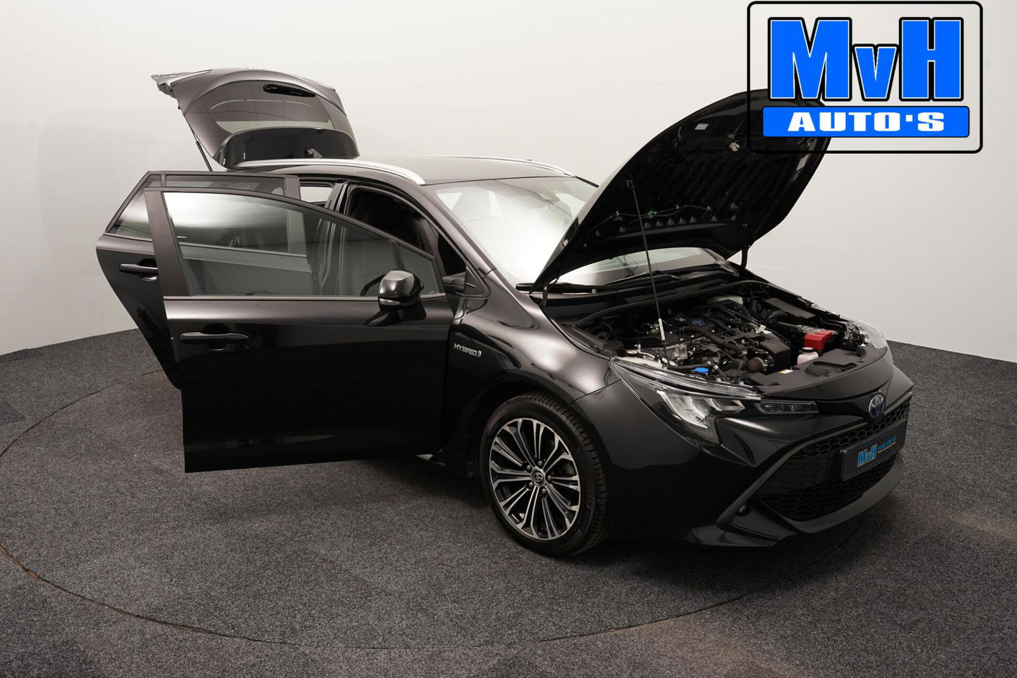 Toyota Corolla Touring Sports 1.8 Hybrid Business Plus|TREKHAAK