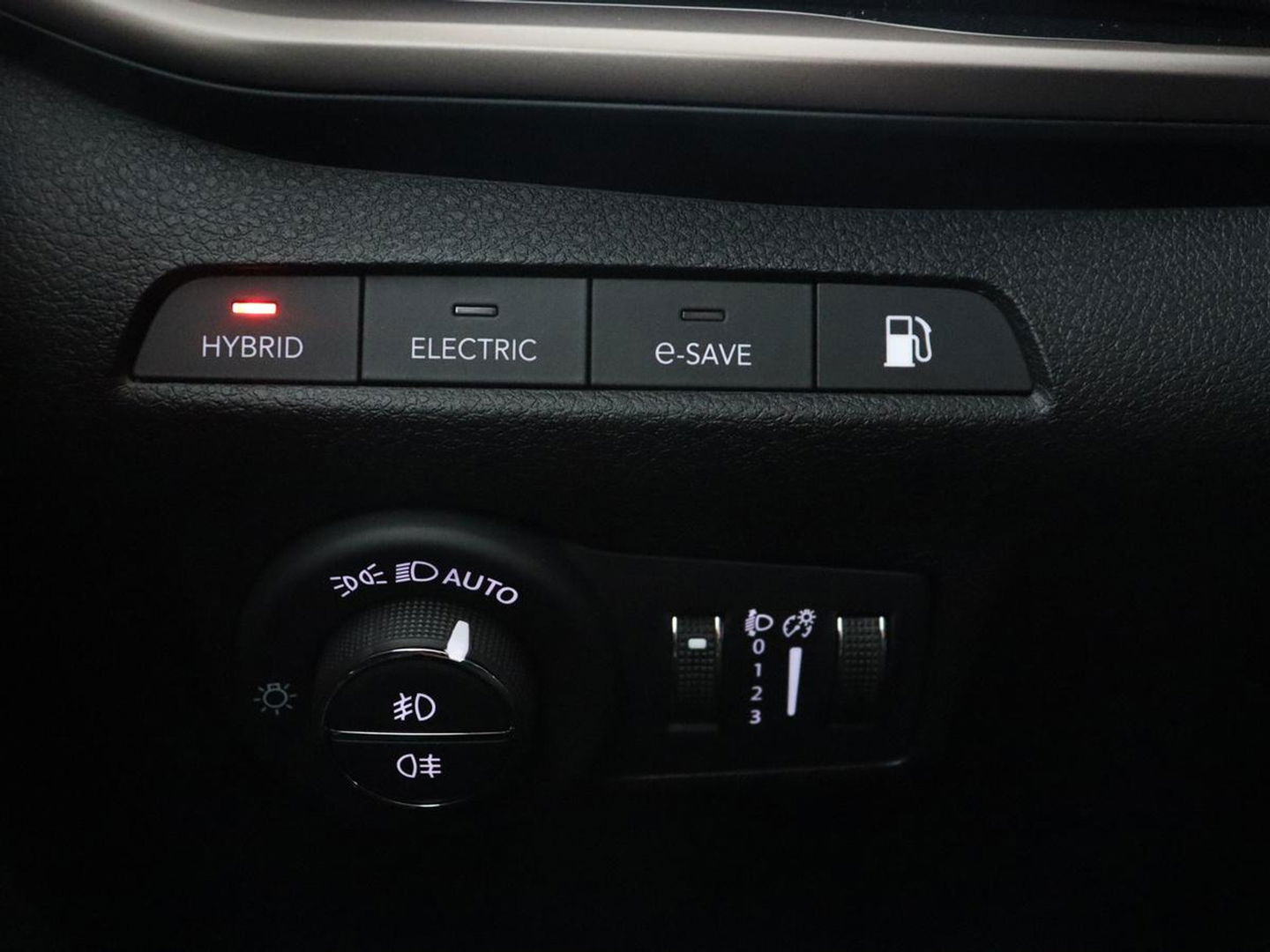 Jeep Compass 4xe 240 Plug-in Hybrid Electric S | Stoel & stuurverwarming | Half leder | Camera | Adaptive cruise | Carplay | Keyless | Digital Cockpit | Climate control | PHEV