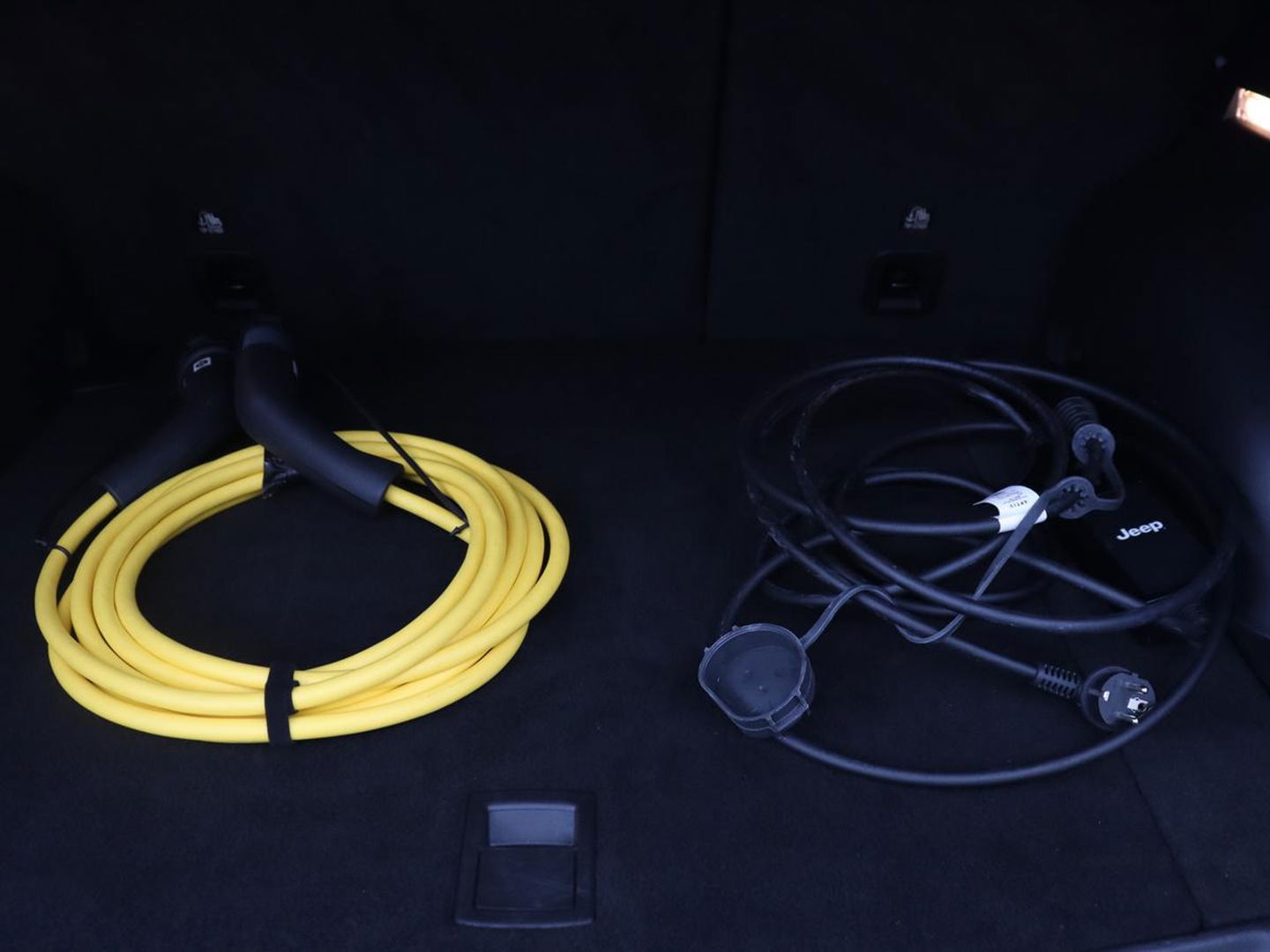 Jeep Compass 4xe 240 Plug-in Hybrid Electric S | Stoel & stuurverwarming | Half leder | Camera | Adaptive cruise | Carplay | Keyless | Digital Cockpit | Climate control | PHEV