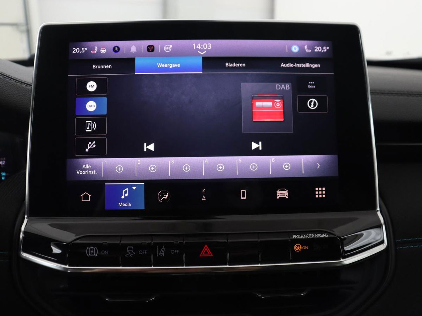 Jeep Compass 4xe 240 Plug-in Hybrid Electric S | Stoel & stuurverwarming | Half leder | Camera | Adaptive cruise | Carplay | Keyless | Digital Cockpit | Climate control | PHEV