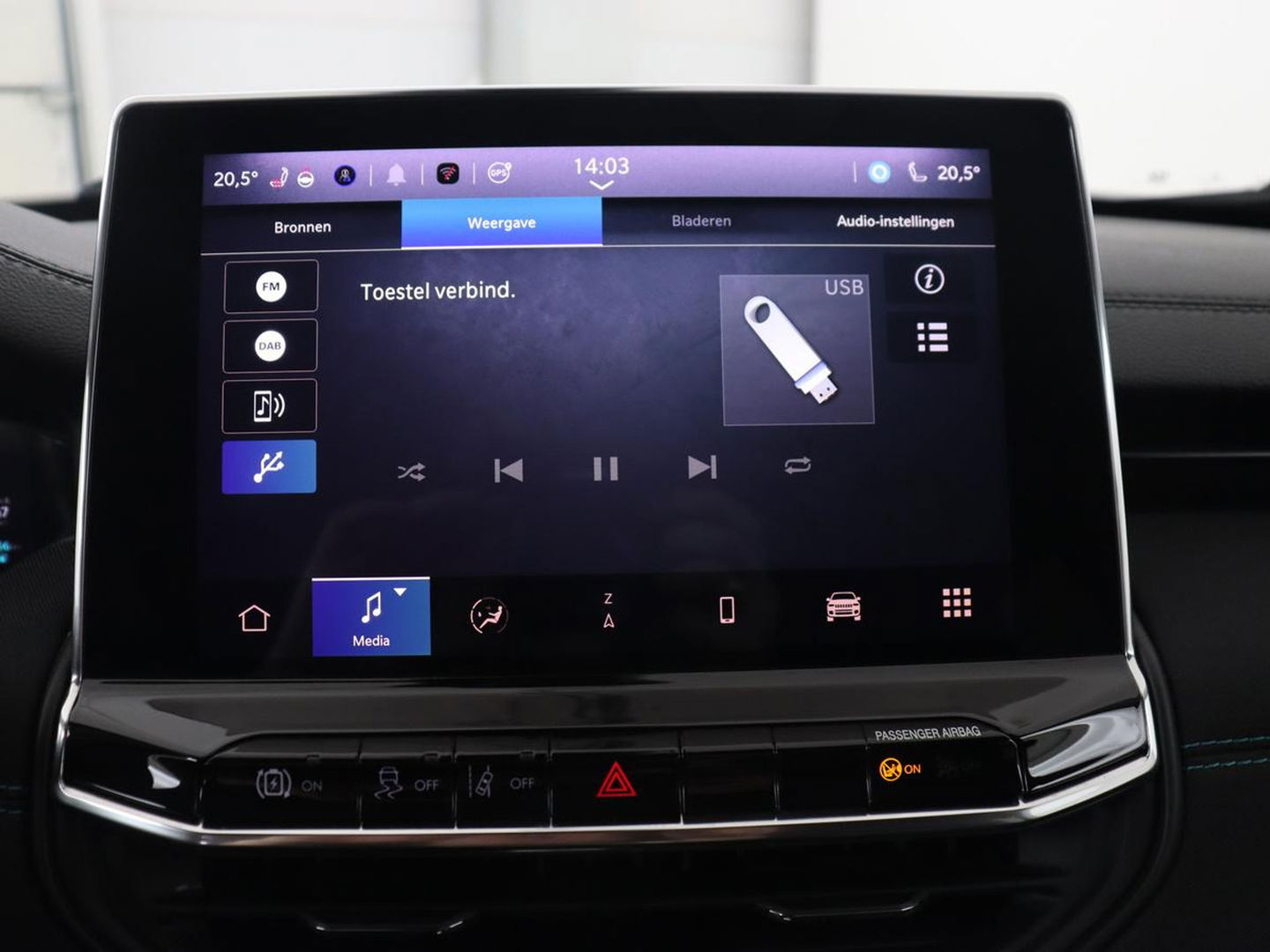 Jeep Compass 4xe 240 Plug-in Hybrid Electric S | Stoel & stuurverwarming | Half leder | Camera | Adaptive cruise | Carplay | Keyless | Digital Cockpit | Climate control | PHEV