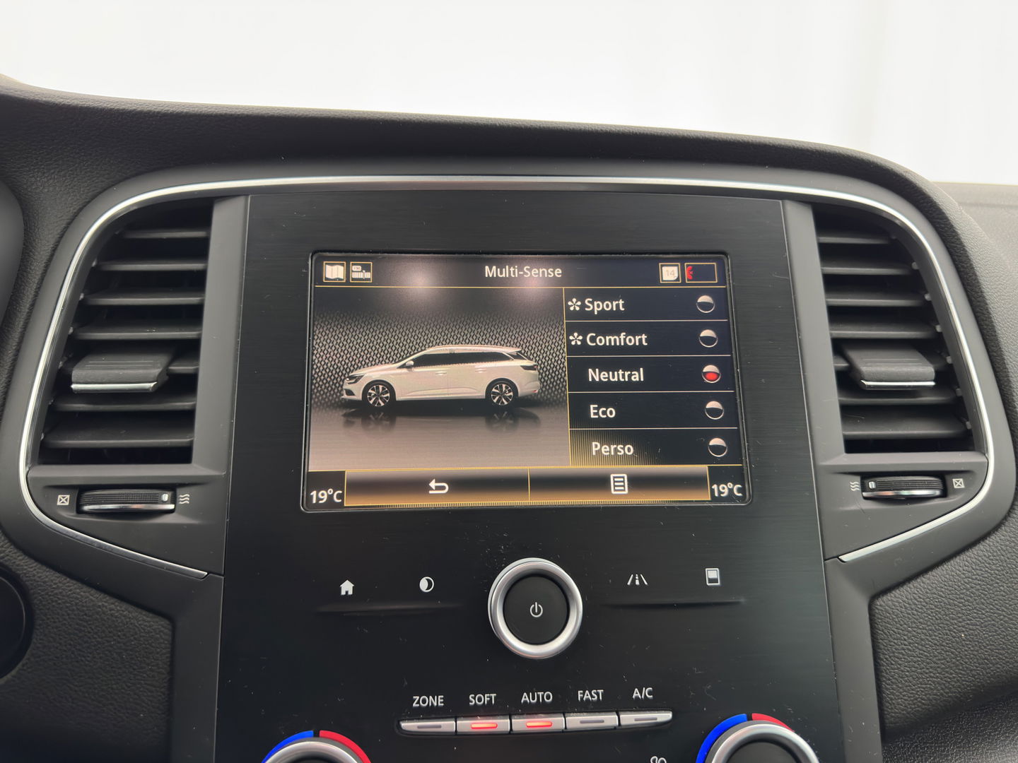 Renault Mégane Estate 1.5 dCi Bose *1/2 LEATHER | FULL-LED | NAVI-FULLMAP | CAMERA | KEYLESS | COMFORT-SEATS | ECC | PDC | 17''ALU*