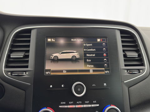 Renault Mégane Estate 1.5 dCi Bose *1/2 LEATHER | FULL-LED | NAVI-FULLMAP | CAMERA | KEYLESS | COMFORT-SEATS | ECC | PDC | 17''ALU*