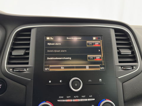 Renault Mégane Estate 1.5 dCi Bose *1/2 LEATHER | FULL-LED | NAVI-FULLMAP | CAMERA | KEYLESS | COMFORT-SEATS | ECC | PDC | 17''ALU*