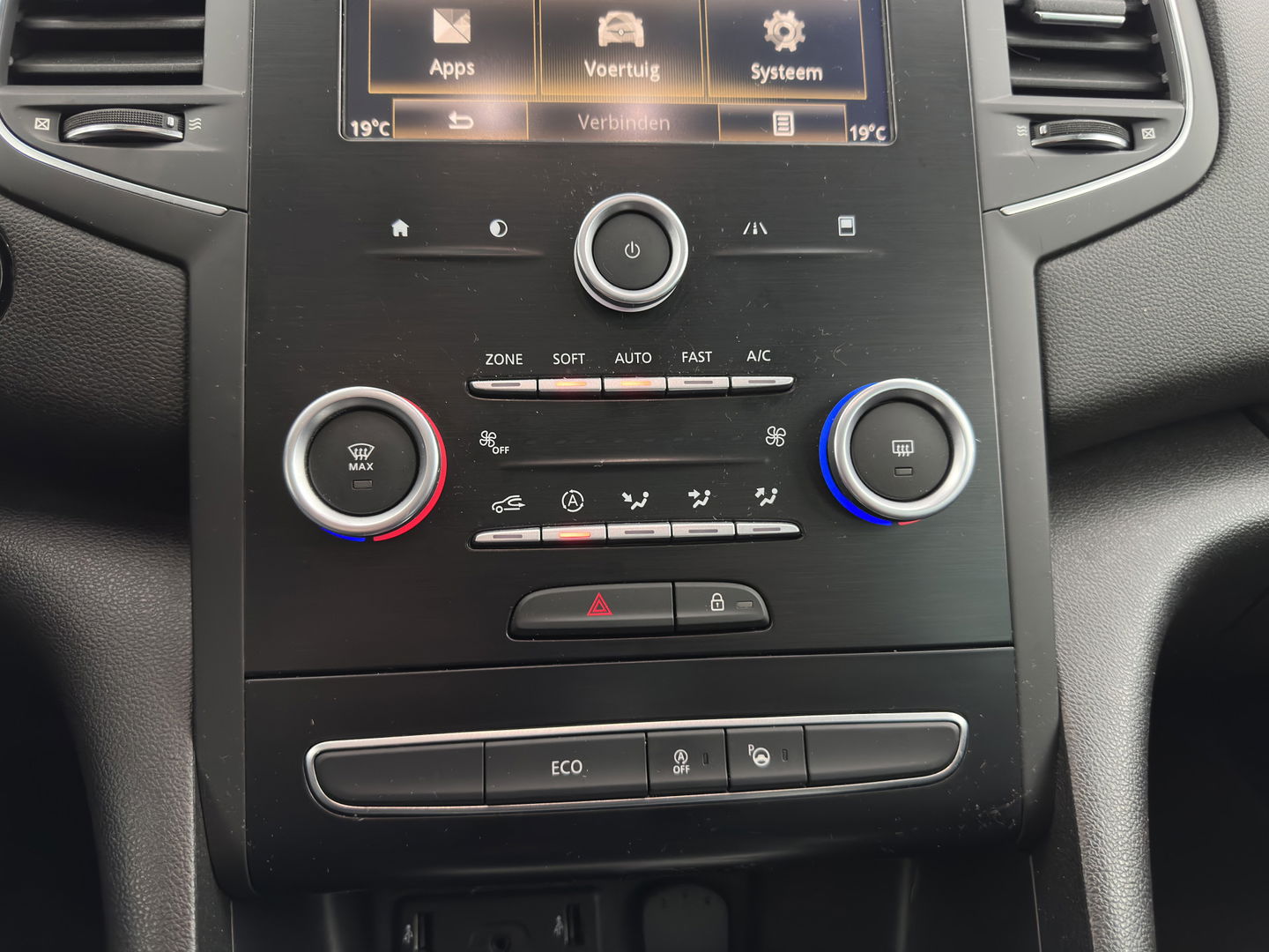 Renault Mégane Estate 1.5 dCi Bose *1/2 LEATHER | FULL-LED | NAVI-FULLMAP | CAMERA | KEYLESS | COMFORT-SEATS | ECC | PDC | 17''ALU*