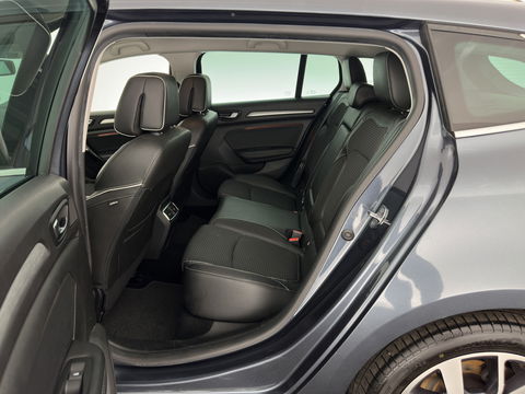 Renault Mégane Estate 1.5 dCi Bose *1/2 LEATHER | FULL-LED | NAVI-FULLMAP | CAMERA | KEYLESS | COMFORT-SEATS | ECC | PDC | 17''ALU*