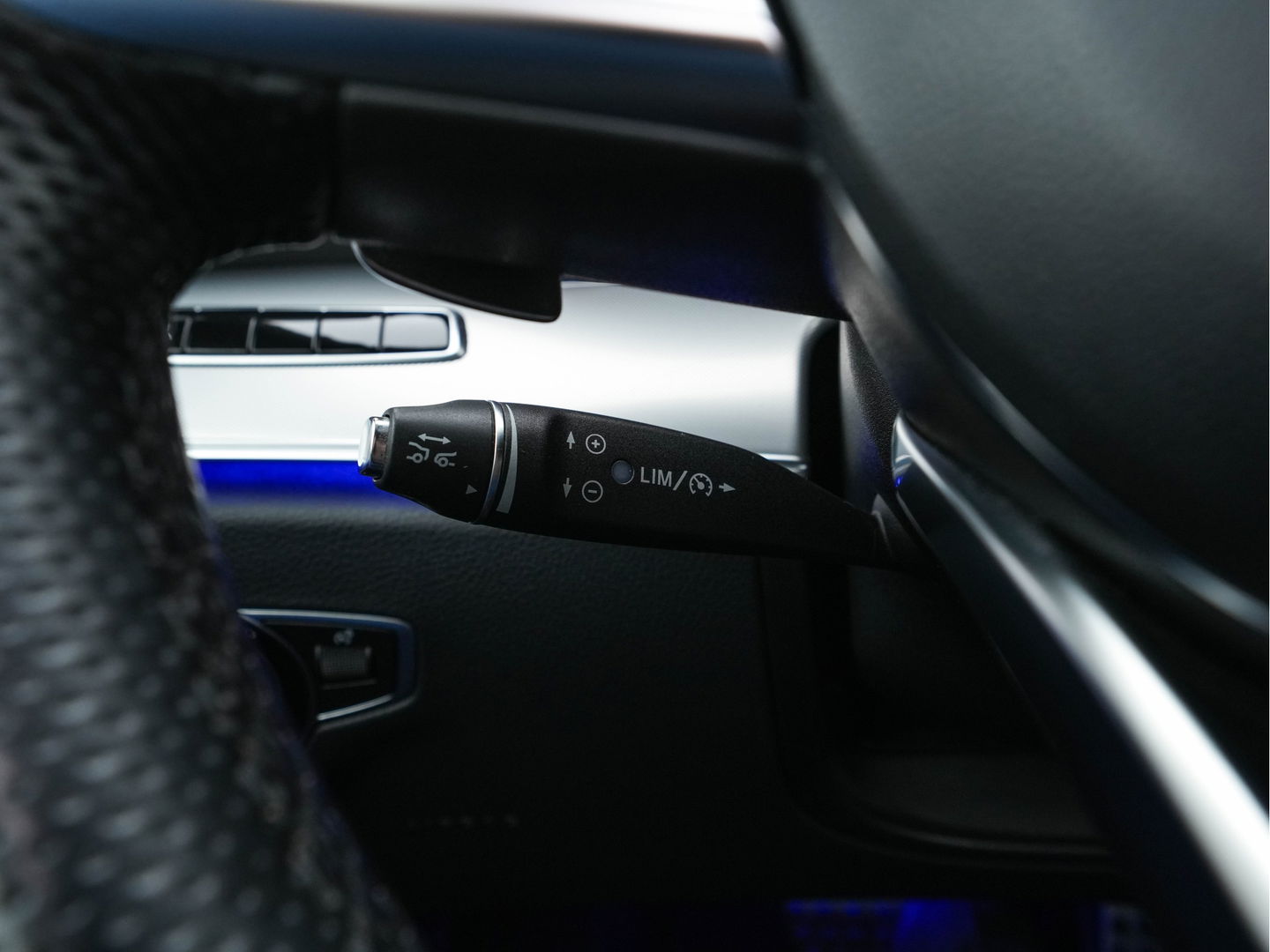 Mercedes-Benz E-Klasse Coupé 400 AMG-Sportpack 4Motion Premium Plus Aut. *PANO | LUXURY-LEATHER | BURMESTER-AUDIO | WIDESCREEN-COCKPIT |  FULL-LED | NAVI-FULLMAP | CAMERA | SHIFT-PADDLES | CRUISE | AMBIENT-LIGHT | SPORT-SEATS | 19"ALU*