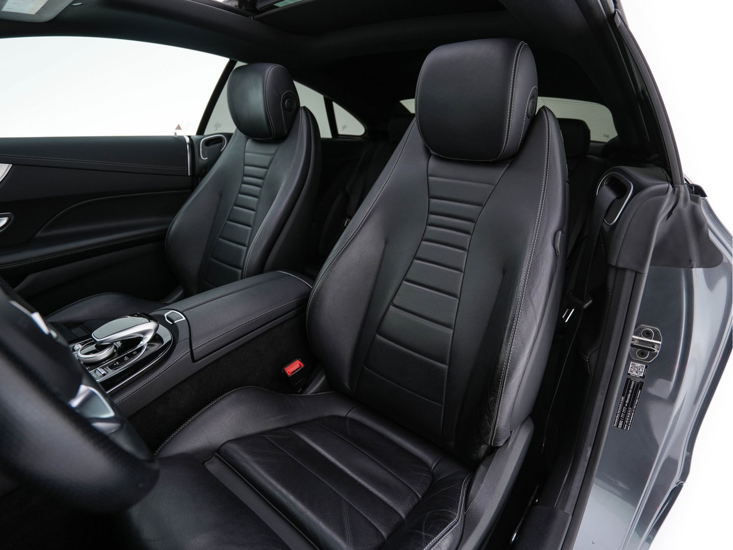 Mercedes-Benz E-Klasse Coupé 400 AMG-Sportpack 4Motion Premium Plus Aut. *PANO | LUXURY-LEATHER | BURMESTER-AUDIO | WIDESCREEN-COCKPIT |  FULL-LED | NAVI-FULLMAP | CAMERA | SHIFT-PADDLES | CRUISE | AMBIENT-LIGHT | SPORT-SEATS | 19"ALU*