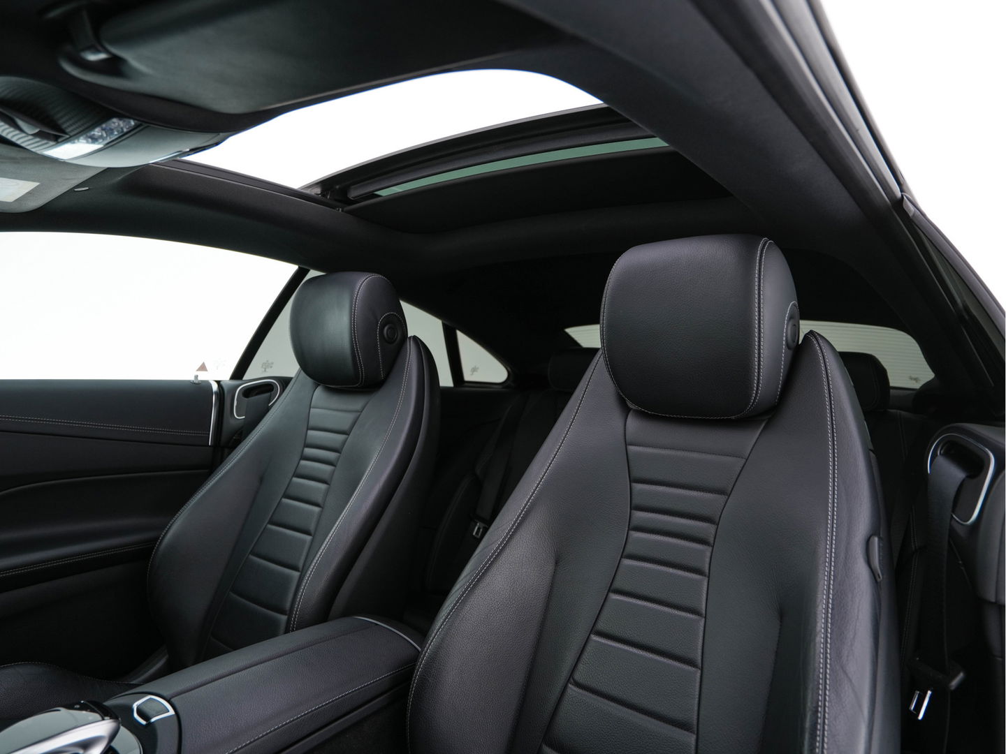 Mercedes-Benz E-Klasse Coupé 400 AMG-Sportpack 4Motion Premium Plus Aut. *PANO | LUXURY-LEATHER | BURMESTER-AUDIO | WIDESCREEN-COCKPIT |  FULL-LED | NAVI-FULLMAP | CAMERA | SHIFT-PADDLES | CRUISE | AMBIENT-LIGHT | SPORT-SEATS | 19"ALU*