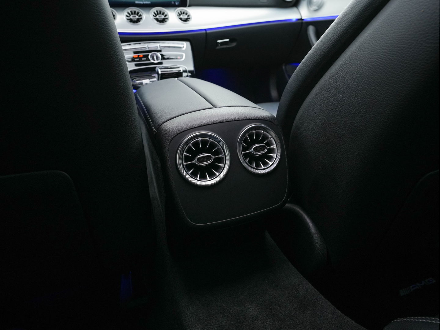 Mercedes-Benz E-Klasse Coupé 400 AMG-Sportpack 4Motion Premium Plus Aut. *PANO | LUXURY-LEATHER | BURMESTER-AUDIO | WIDESCREEN-COCKPIT |  FULL-LED | NAVI-FULLMAP | CAMERA | SHIFT-PADDLES | CRUISE | AMBIENT-LIGHT | SPORT-SEATS | 19"ALU*