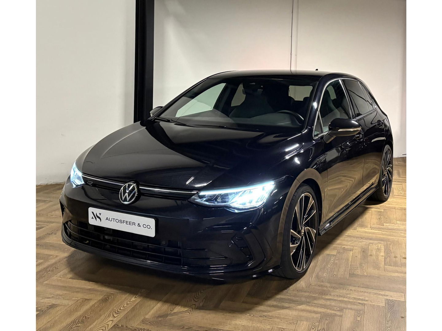 Volkswagen Golf 1.5 eTSI R-Line CAM PDC KEYLESS