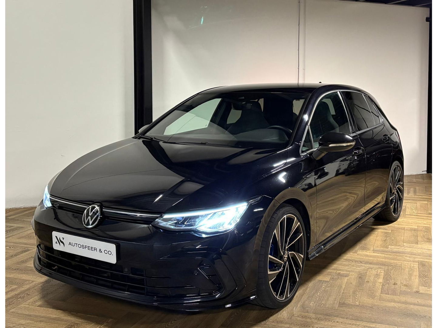 Volkswagen Golf 1.5 eTSI R-Line CAM PDC KEYLESS