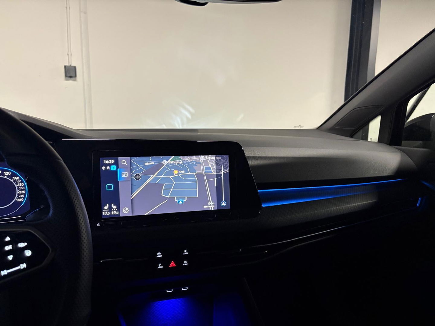 Volkswagen Golf 1.5 eTSI R-Line CAM PDC KEYLESS