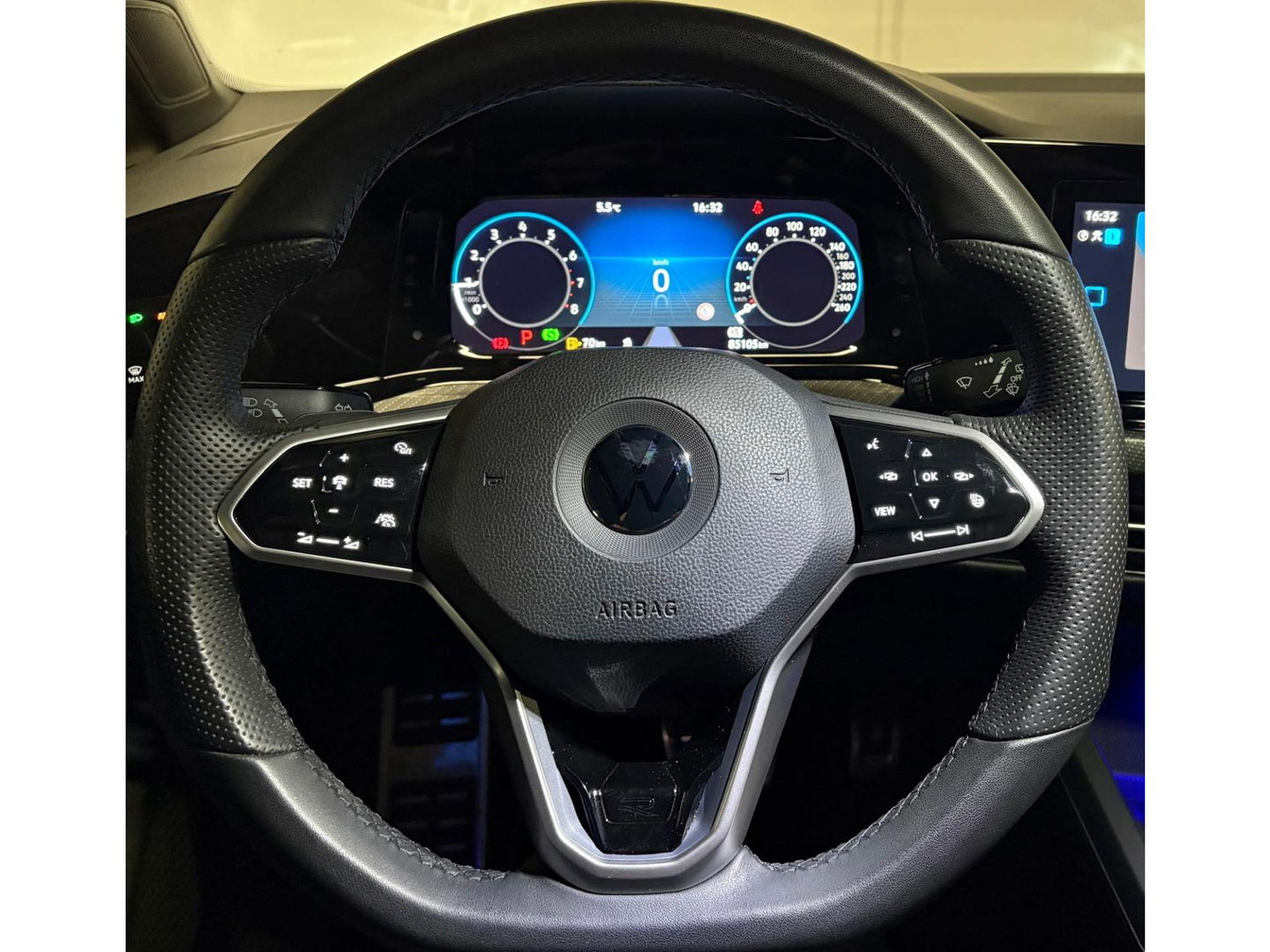 Volkswagen Golf 1.5 eTSI R-Line CAM PDC KEYLESS