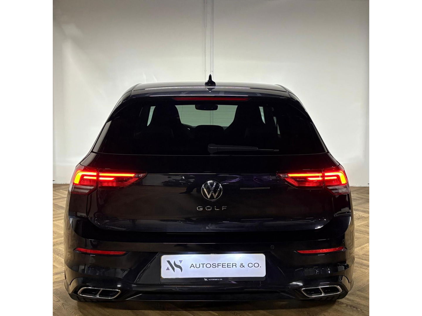 Volkswagen Golf 1.5 eTSI R-Line CAM PDC KEYLESS