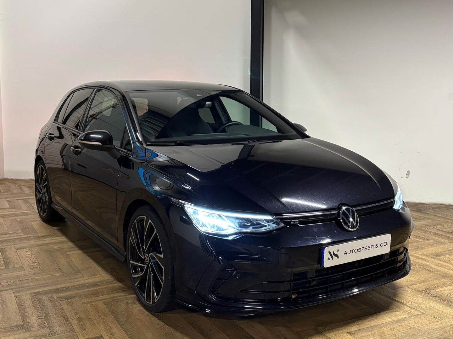 Volkswagen Golf 1.5 eTSI R-Line CAM PDC KEYLESS