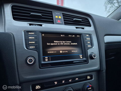 Volkswagen Golf 1.0 TSI Comfortline, Navi, Carplay, NAP!