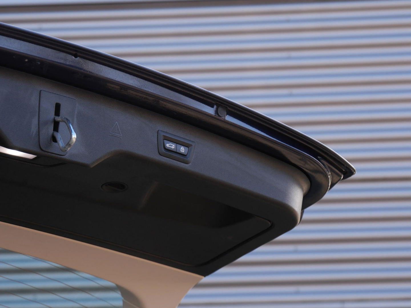 BMW 5 Serie TOURING 530e/ PANORAMADAK/ HEAD-UP/ TREKHAAK/ H&K AUDIO/ LASER LED