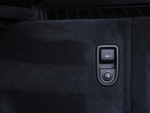 BMW 5 Serie TOURING 530e/ PANORAMADAK/ HEAD-UP/ TREKHAAK/ H&K AUDIO/ LASER LED