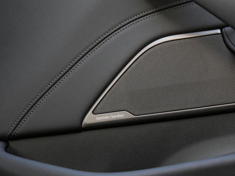 BMW 5 Serie TOURING 530e/ PANORAMADAK/ HEAD-UP/ TREKHAAK/ H&K AUDIO/ LASER LED