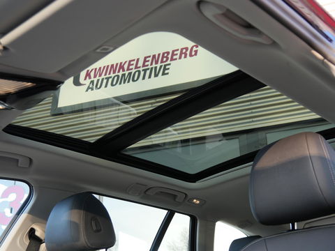 BMW 5 Serie TOURING 530e/ PANORAMADAK/ HEAD-UP/ TREKHAAK/ H&K AUDIO/ LASER LED