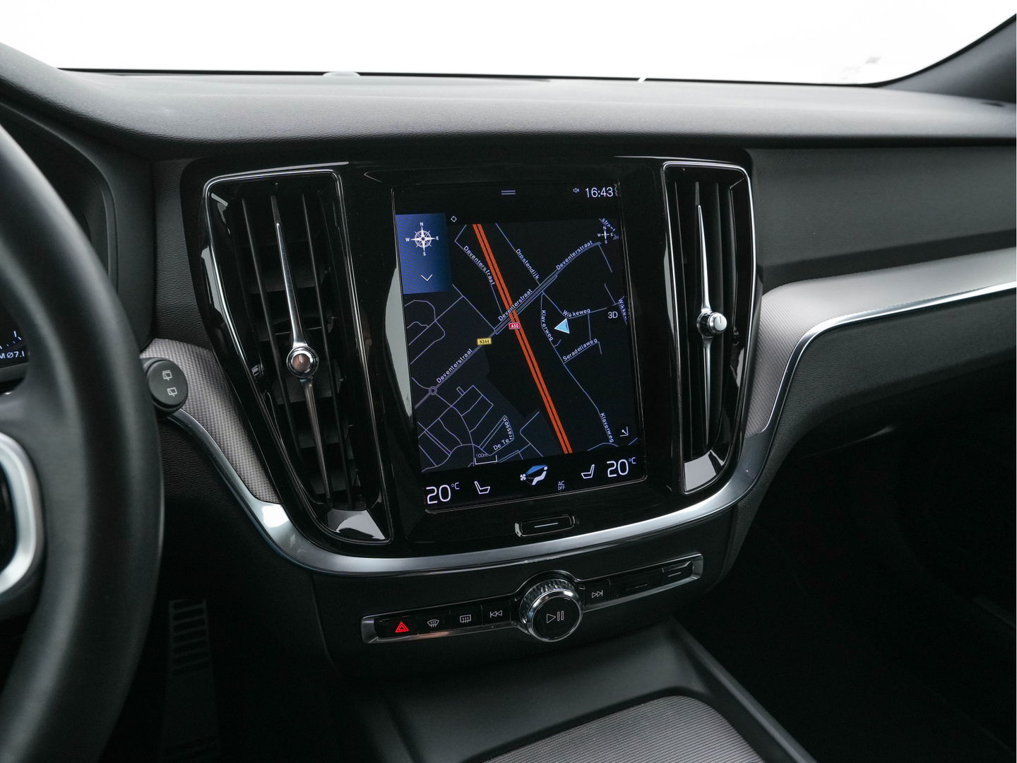 Volvo V60 2.0 B3 R-Design (INCL-BTW) *LEATHER-FABRIC | DIGI-COCKPIT | FULL-LED | MEMORY-PACK | HEATED-SPORTSEATS | LANE-ASSIST | NAVI-FULLMAP | CAMERA | DAB+ | PRIVACY-GLASS | ECC | PDC | TOWBAR | 19''ALU*