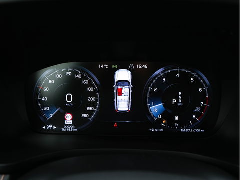 Volvo V60 2.0 B3 R-Design (INCL-BTW) *LEATHER-FABRIC | DIGI-COCKPIT | FULL-LED | MEMORY-PACK | HEATED-SPORTSEATS | LANE-ASSIST | NAVI-FULLMAP | CAMERA | DAB+ | PRIVACY-GLASS | ECC | PDC | TOWBAR | 19''ALU*