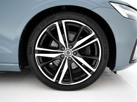 Volvo V60 2.0 B3 R-Design (INCL-BTW) *LEATHER-FABRIC | DIGI-COCKPIT | FULL-LED | MEMORY-PACK | HEATED-SPORTSEATS | LANE-ASSIST | NAVI-FULLMAP | CAMERA | DAB+ | PRIVACY-GLASS | ECC | PDC | TOWBAR | 19''ALU*