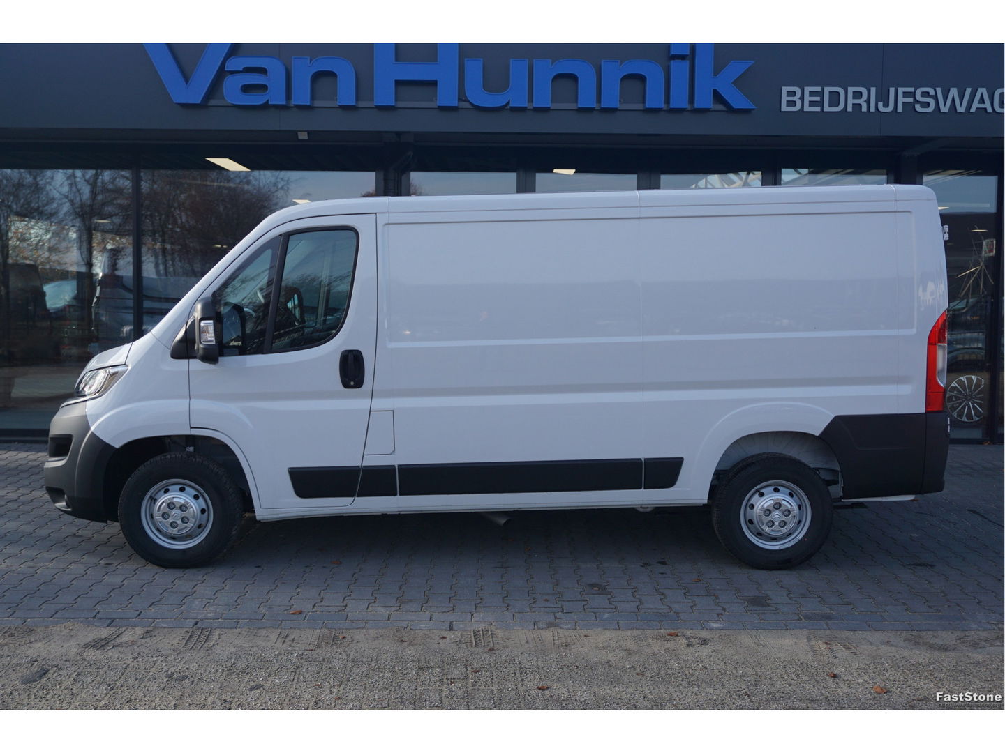 Citroën Jumper 33 2.2 140PK L2H1 BPM VRIJ!! Apple CP / Android A, Airco, Cam, 270° Deur, Blis!! NR. J01*