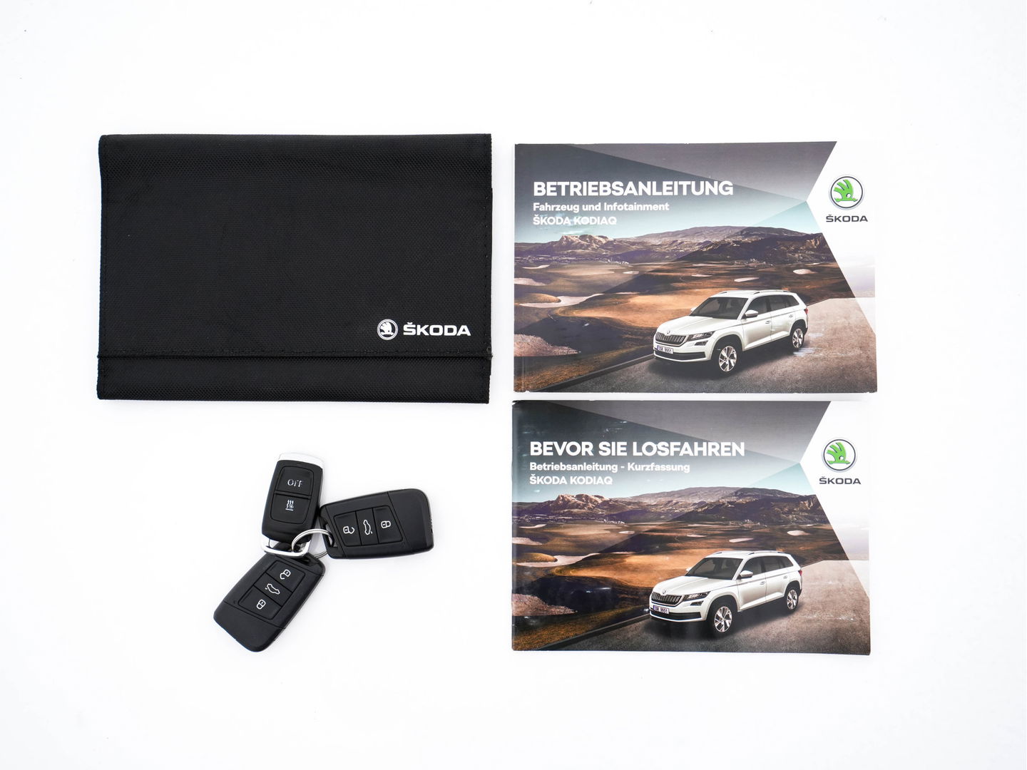 Škoda Kodiaq 1.5TSI Sportline ( 7-Pers.) Aut* LEATHER-MICROFIBRE | MEMORY-PACK | FULL-LED | ADAPTIVE-CRUISE | CAMERA | DAB+ | AMBIENT-LIGHT | KEYLESS | CARPLAY | HEATED-SPORTSEATS | DAB | SHIFT-PADDLES | 20 "ALU*