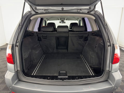 BMW X3 2.0i Introduction *NAVI-FULLMAP | SPORT-SEATS | ECC | PDC | CRUISE | HEATED SEATS | TOWBAR | 17''ALU*