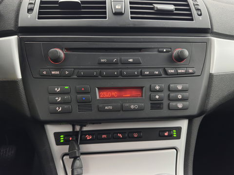 BMW X3 2.0i Introduction *NAVI-FULLMAP | SPORT-SEATS | ECC | PDC | CRUISE | HEATED SEATS | TOWBAR | 17''ALU*