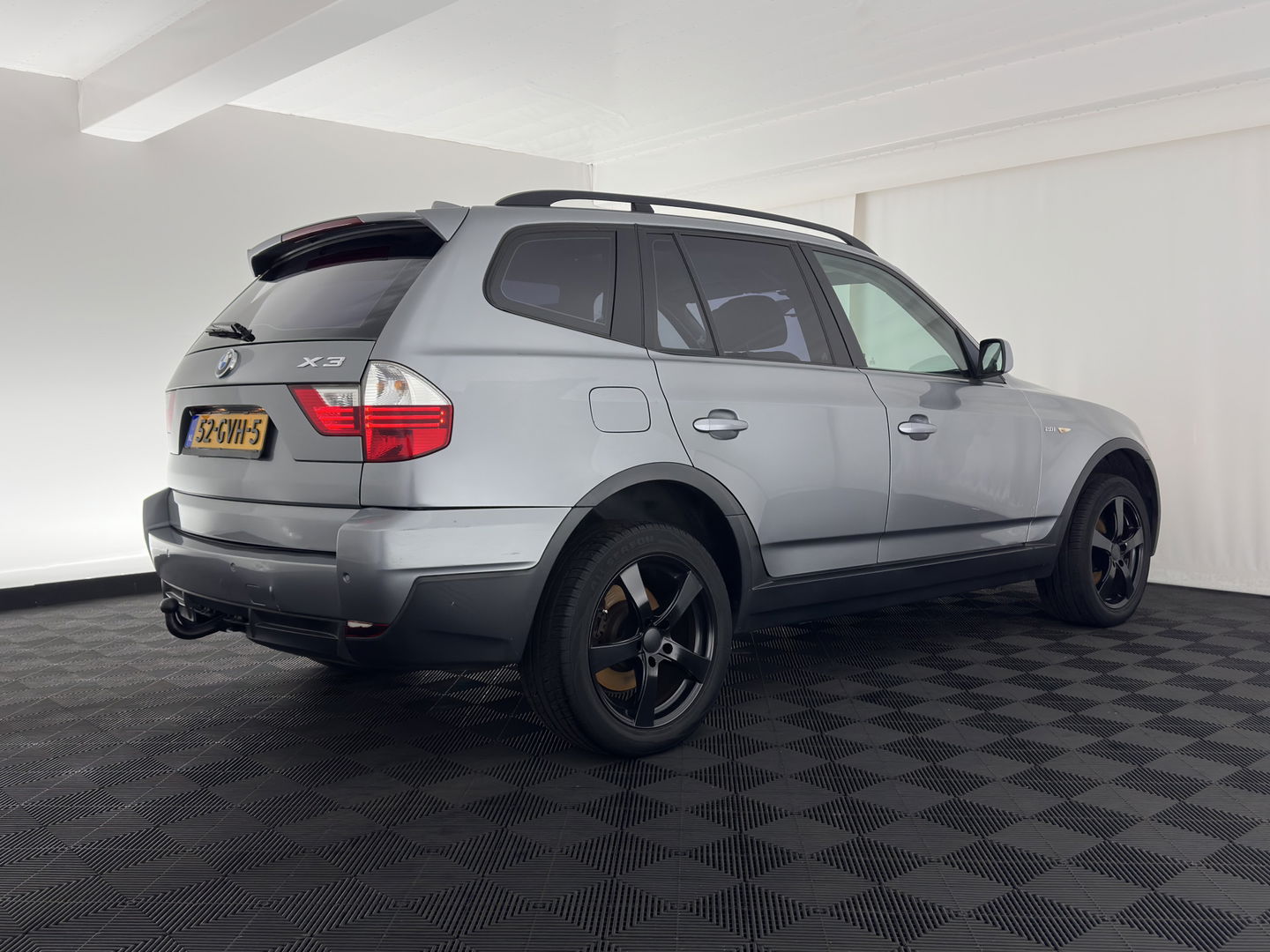 BMW X3 2.0i Introduction *NAVI-FULLMAP | SPORT-SEATS | ECC | PDC | CRUISE | HEATED SEATS | TOWBAR | 17''ALU*
