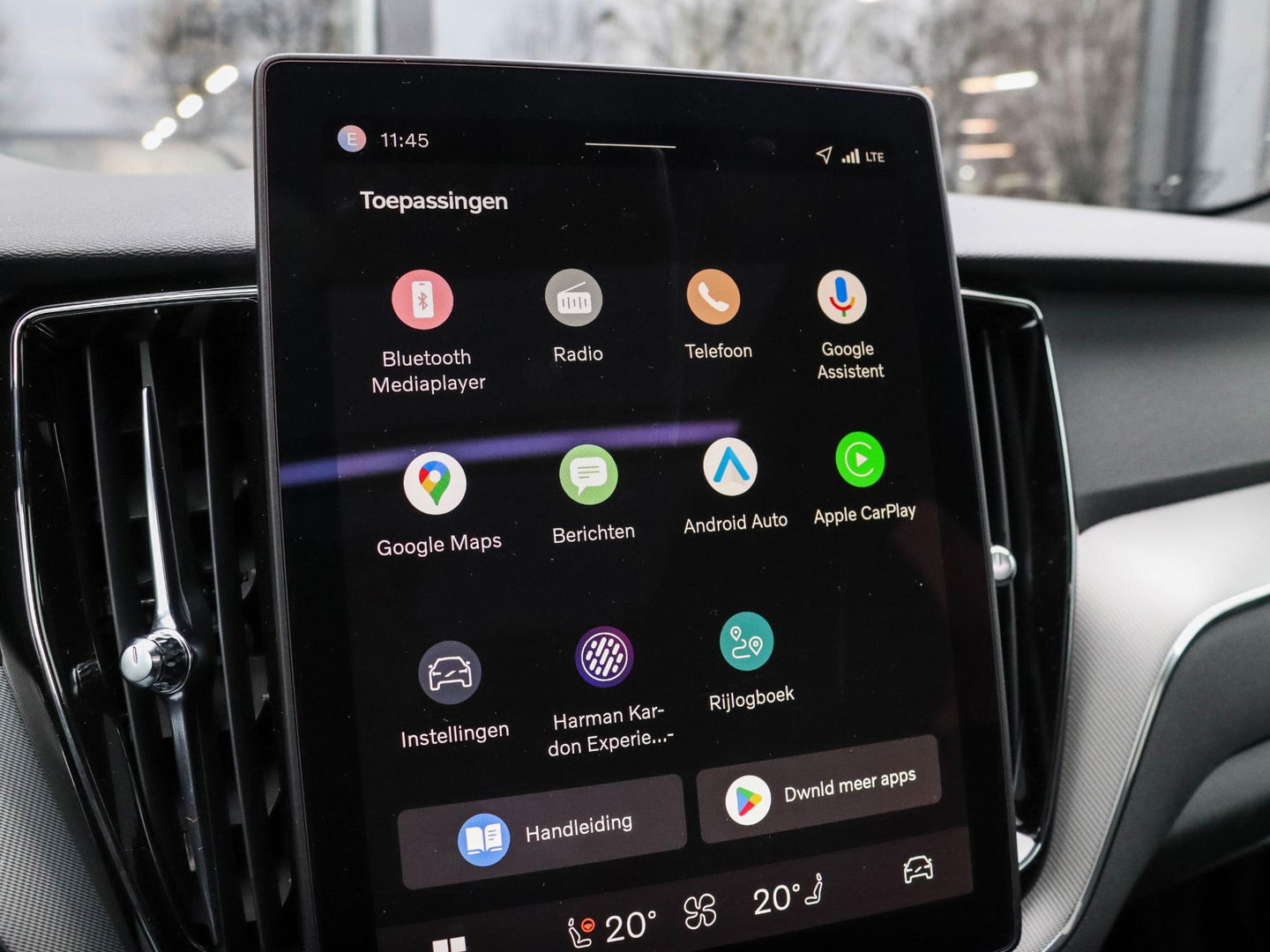 Volvo XC60 T6 AWD Plus Black Edition MY2026 Pano HeadUp 360 21 inch