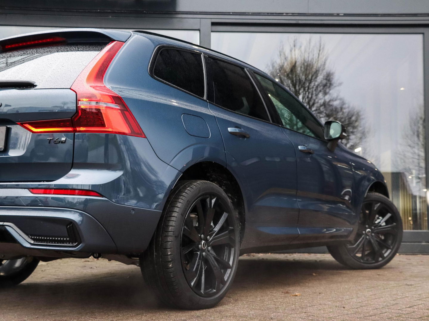 Volvo XC60 T6 AWD Plus Black Edition MY2026 Pano HeadUp 360 21 inch